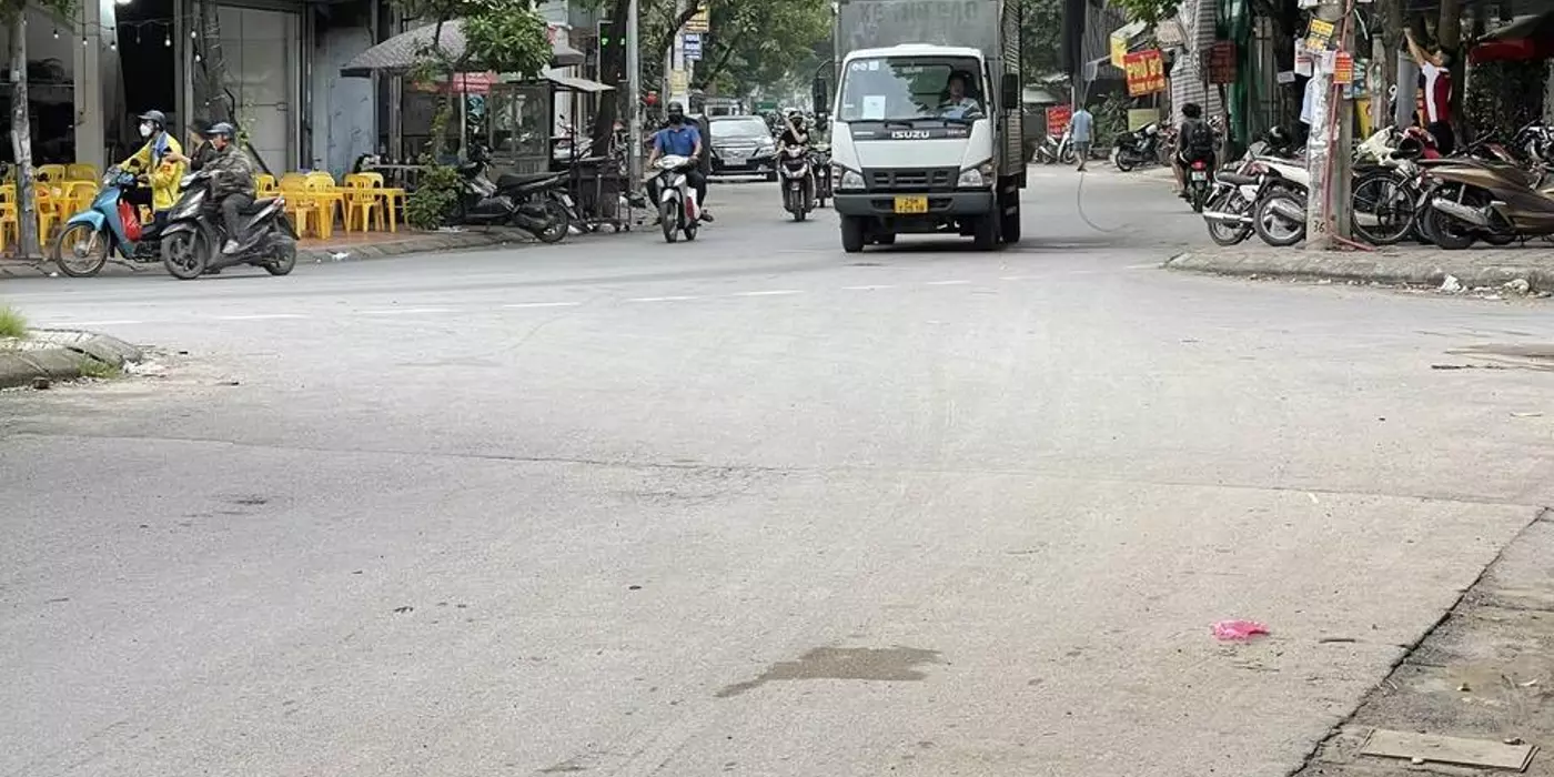 BÁN NHÀ MẶT NGÕ MỄ TRÌ NGÕ RỘNG 2 Ô TÔ TRÁNH Ô TÔ VÀO NHÀ
160m2-4 TẦNG-5,3 MT-28,5 TỶ