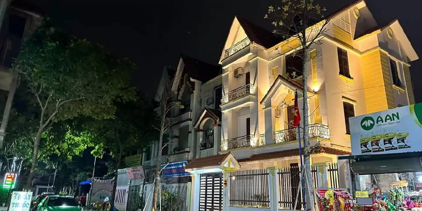 BÁN BIỆT THỰ LÔ GÓC 3 MẶT THOÁNG KHU ĐÔ THỊ CẦU BƯƠU - VỊ TRÍ ĐẸP NHẤT KHU - KINH DOANH - VỈA HÈ -