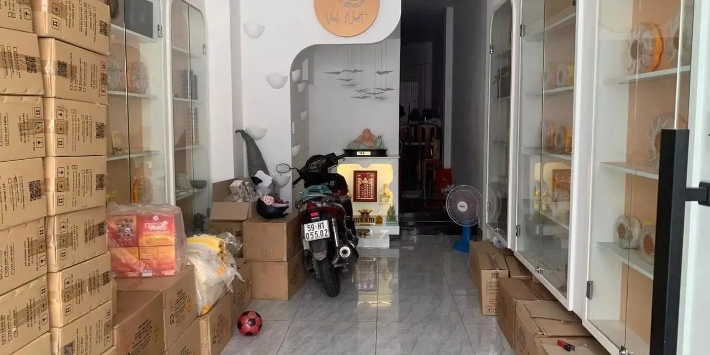 QUẬN 8, DƯƠNG BÁ TRẠC - SÁT MẶT TIỀN - VỊ TRÍ KINH DOANH ĐỈNH - SIÊU NGON - NHÀ HXH THÔNG