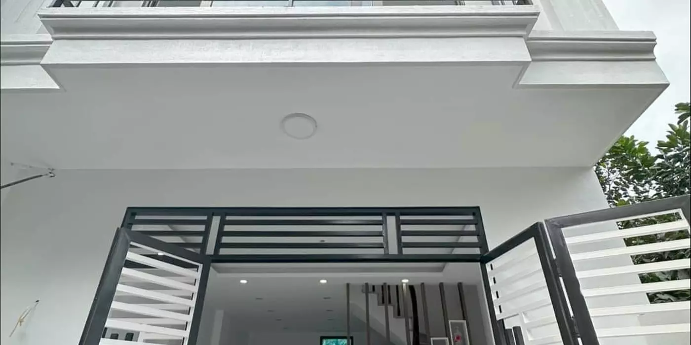 NHÀ RỘNG THÌ MÁT - 38M2 - NHÀ THỊ TRẤN CHÚC SƠN - TIỆN ÍCH NGẬP TRÀN