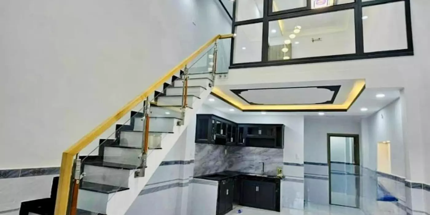 nhà mới xây gần cây xăng 75 sổ riêng đã lên thổ cư đường ô tô