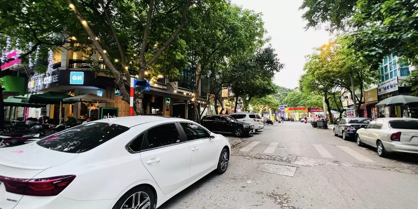BÁN NHÀ DUY TÂN_PHÂN LÔ ÔTÔ_VỈA HÈ_KINH DOANH ĐỈNH_PHỐ VIP_NHÀ ĐẸP