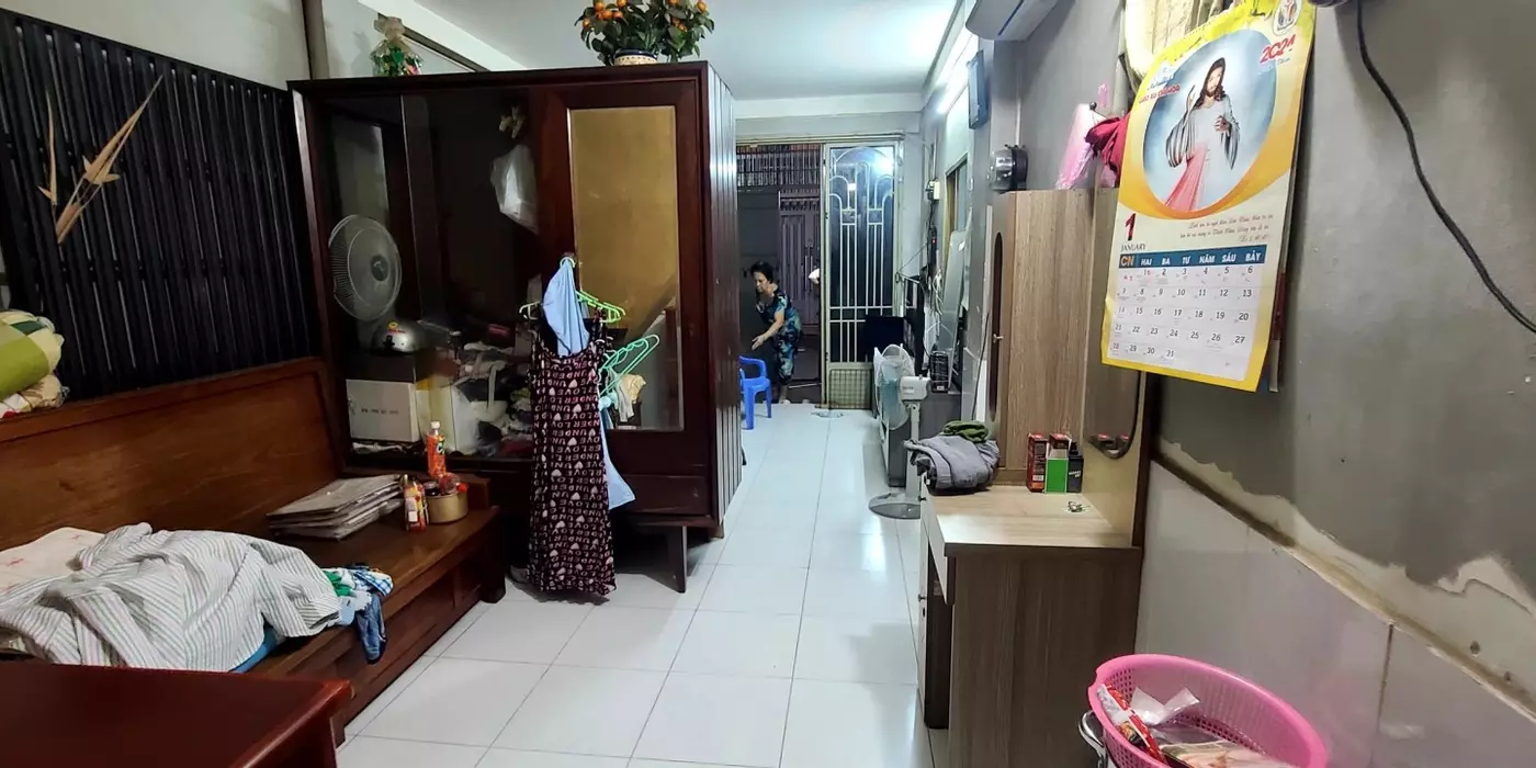 NHỈNH 6 TỶ - MT Kinh Doanh Tân Bình - 40M2- 2 Tầng - GIÁP Q10- Trung Tâm Tiện di chuyển.