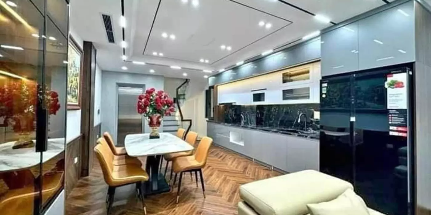 HOT - HOT - HOT
NHANH TAY THÌ CÒN - CHẬM THÌ VỀ NHÌ Ạ 
60M2 - 7 TỶ - NHÀ 5 TÀNG Ô TÔ TRÁNH