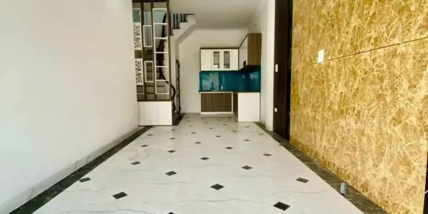 NHÀ ĐẸP - LÔ GÓC THOÁNG – Ô TÔ ĐỖ TRƯỚC CỔNG CÁCH NHÀ 10M
