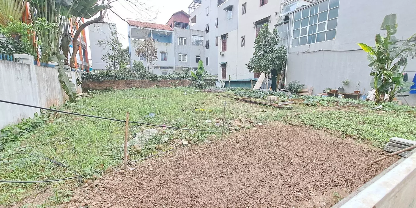 Cần bán 75m Đất lô góc Phố Trạm, Long Biên ,MT 6m oto ,KD, nhỉnh 12ty .