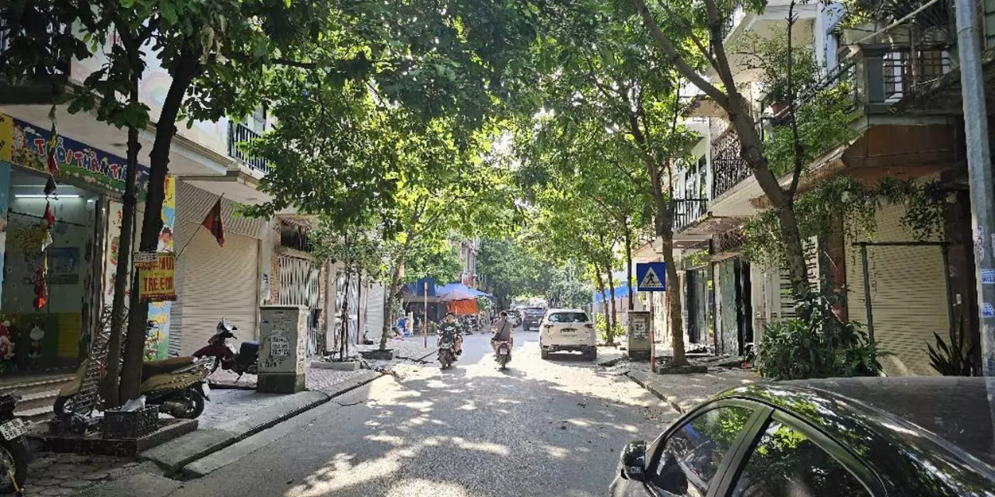 Bán nhà Văn Quán 65 m  3 tầng mt 4 m phân lô ô tô hơn 10 tỷ