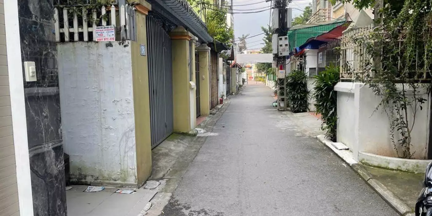 NHÀ HOA LÂM LONG BIÊN Ô TÔ TRÁNH XE MÁY 38M2 MT 3.8M CHỈ 4.5 TỶ