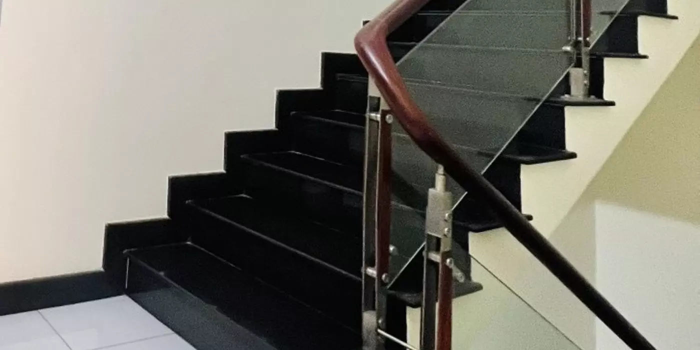 Bán CHDV Hòa Bình Q11 - Gần Đầm Sen 5.2x24M - 5 tầng 10 tỷ nhỉnh