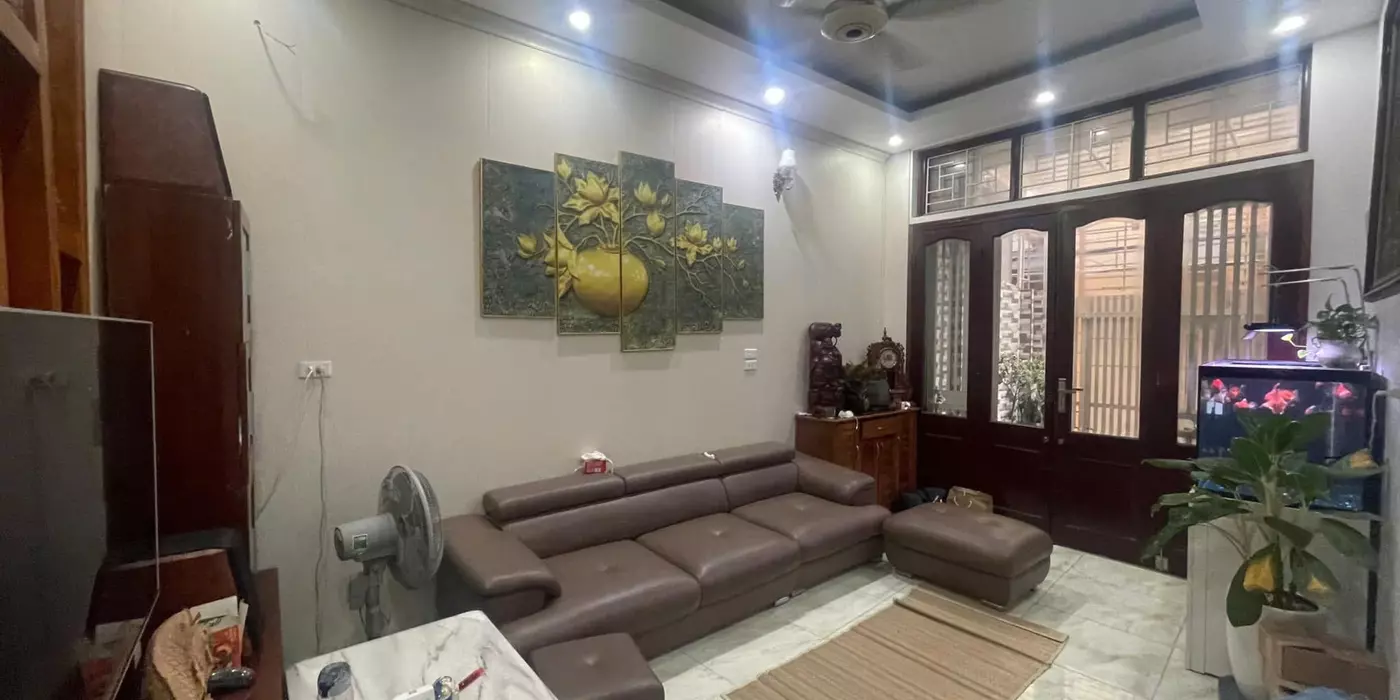 bán nhà hoàng quốc việt - 72m2 - 4 tầng