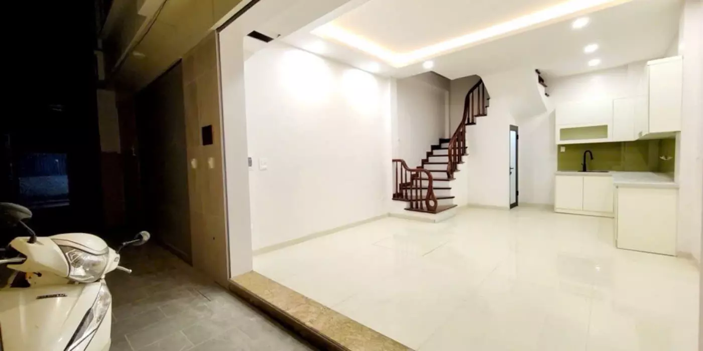NHÀ ĐẸP 5 TẦNG GIÁP NHẤT;GẦN PHỐ;NGÕ THÔNG 3 GÁC;DIỆN TÍCH 35M2; MẶT TIỀN 4.5M; GIÁ NHỈNH 7TỶ