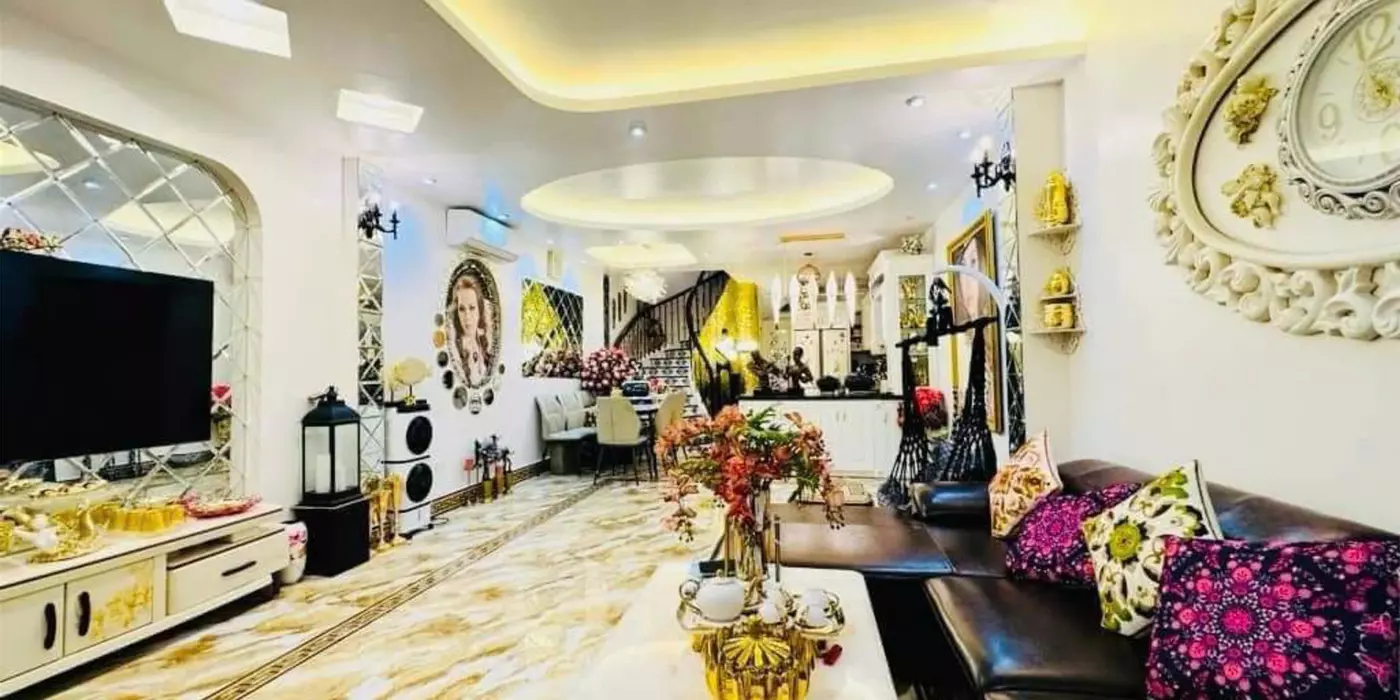 BÁN NHÀ NGÕ 106 HOÀNG QUỐC VIỆT, DT 57M2 , PHÂN LÔ GARA Ô TÔ, GẦN PHỐ, Ở/VĂN PHÒNG, CHỈ 18 TỶ
