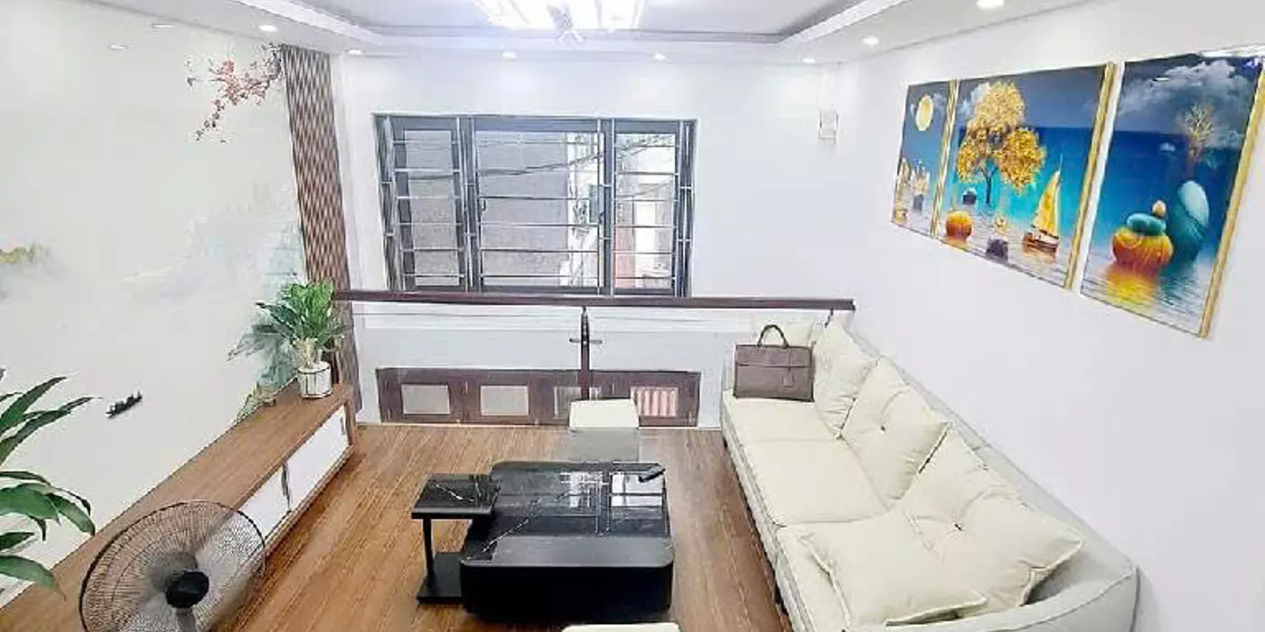 Kim Giang nhà đẹp, gần ô tô đỗ, 30m2, 6 tầng hơn 5 tỷ