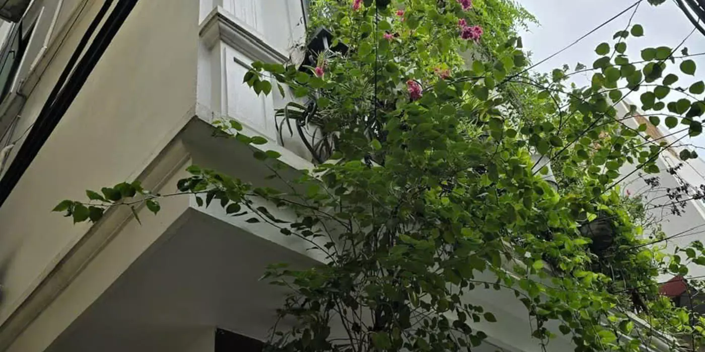 BÁN NHÀ KHU 72HA - VĨNH PHÚC 28M2 - 5TẦNG - HƠN 3TỶ - 20M RA Ô TÔ - DÂN TRÍ CAO