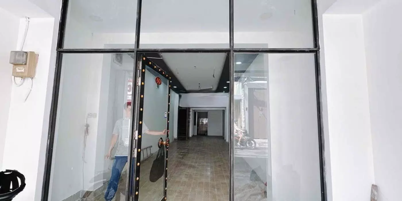 🍀 Nhà mặt tiền Bắc Hải, 4x15m, trống suốt 🍀