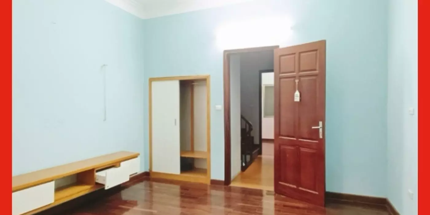 Nhà Hiện Đại  PHỐ HOÀNG VĂN THÁI Ô TÔ DT 40m2 x 4 TẦNG x MT4,5 NHÀ DÂN XÂY - Chỉ 9,5 Tỷ