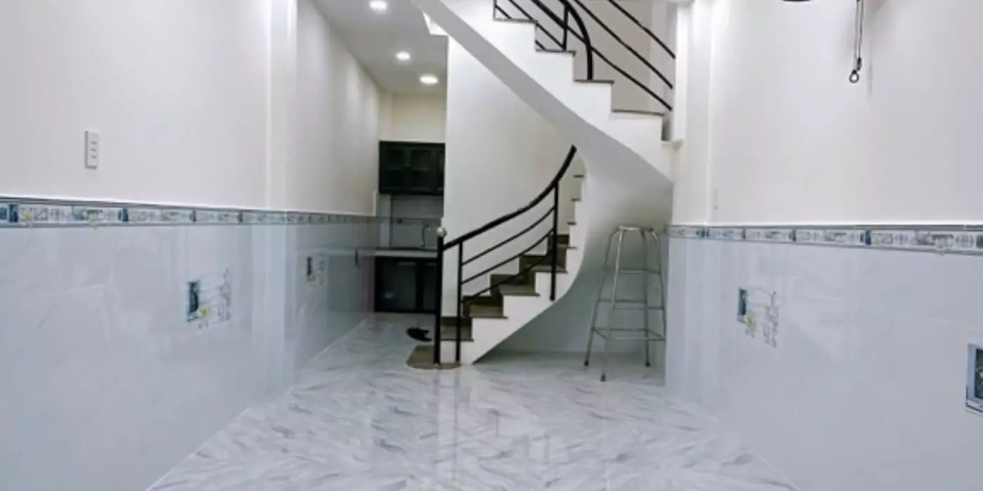 Hẻm rộng 4m Ngang 3x9-2 tấm Q4 hơn 2 tỷ 

Hẻm 4m cách hẻm xe hơi tải 10 m 
Nguyễn Tất Thành Q4