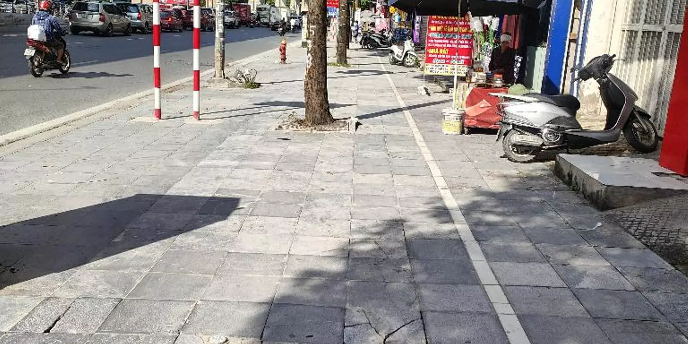 SIÊU HIẾM.....MẶT PHỐ QUANG TRUNG - HÀ ĐÔNG - KINH DOANH SẦM UẤT - KINH DOANH ĐA DẠNG CÁC LOẠI