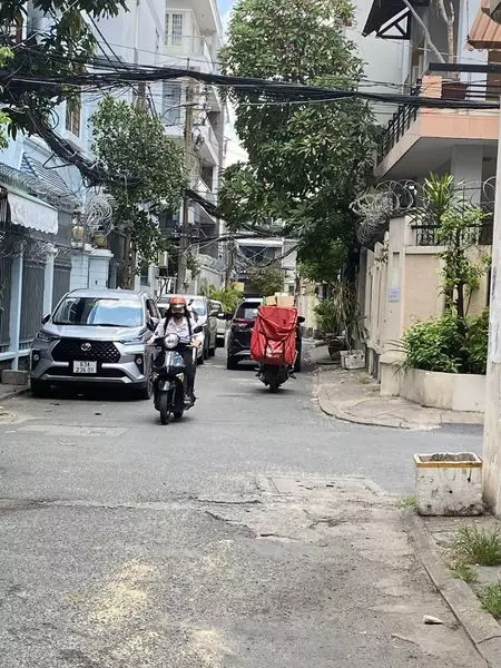Bán nhà HXH TRÁNH NHAU 3 Tháng 2 Q.10, 2 tầng, chưa đến 5 tỷ