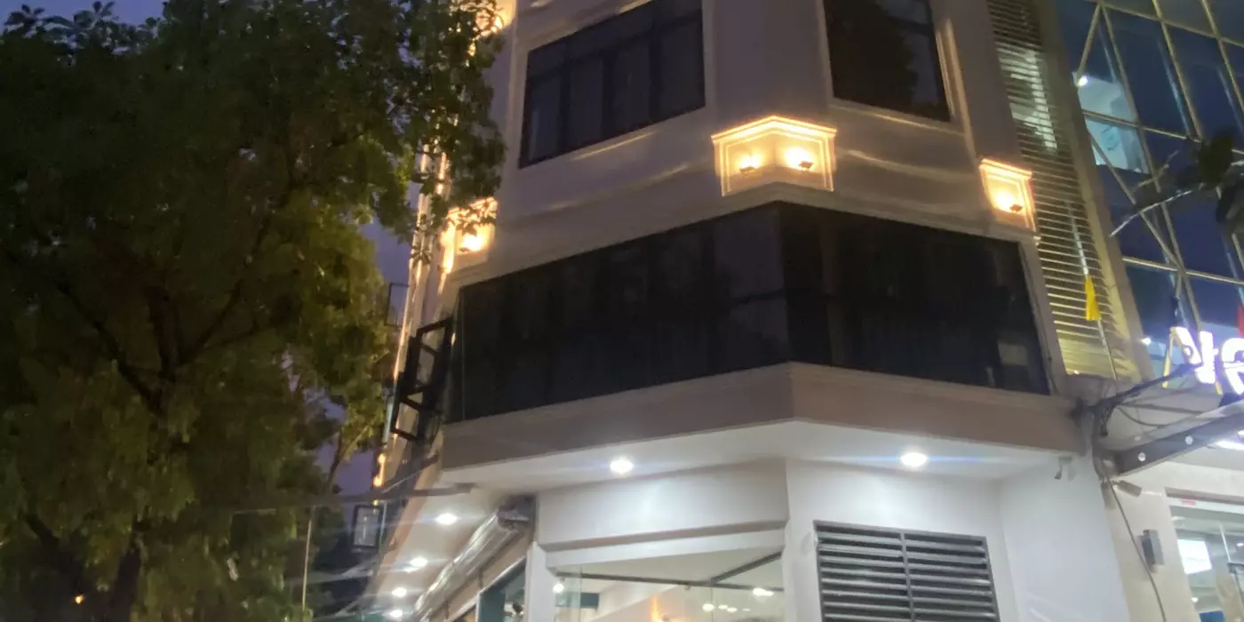 Ngang rộng 9m mặt tiền ngay Nguyễn Chí Thanh trung tâm Quận 10 (9x20m - XD hầm 7 tầng). Chỉ 50 tỷ