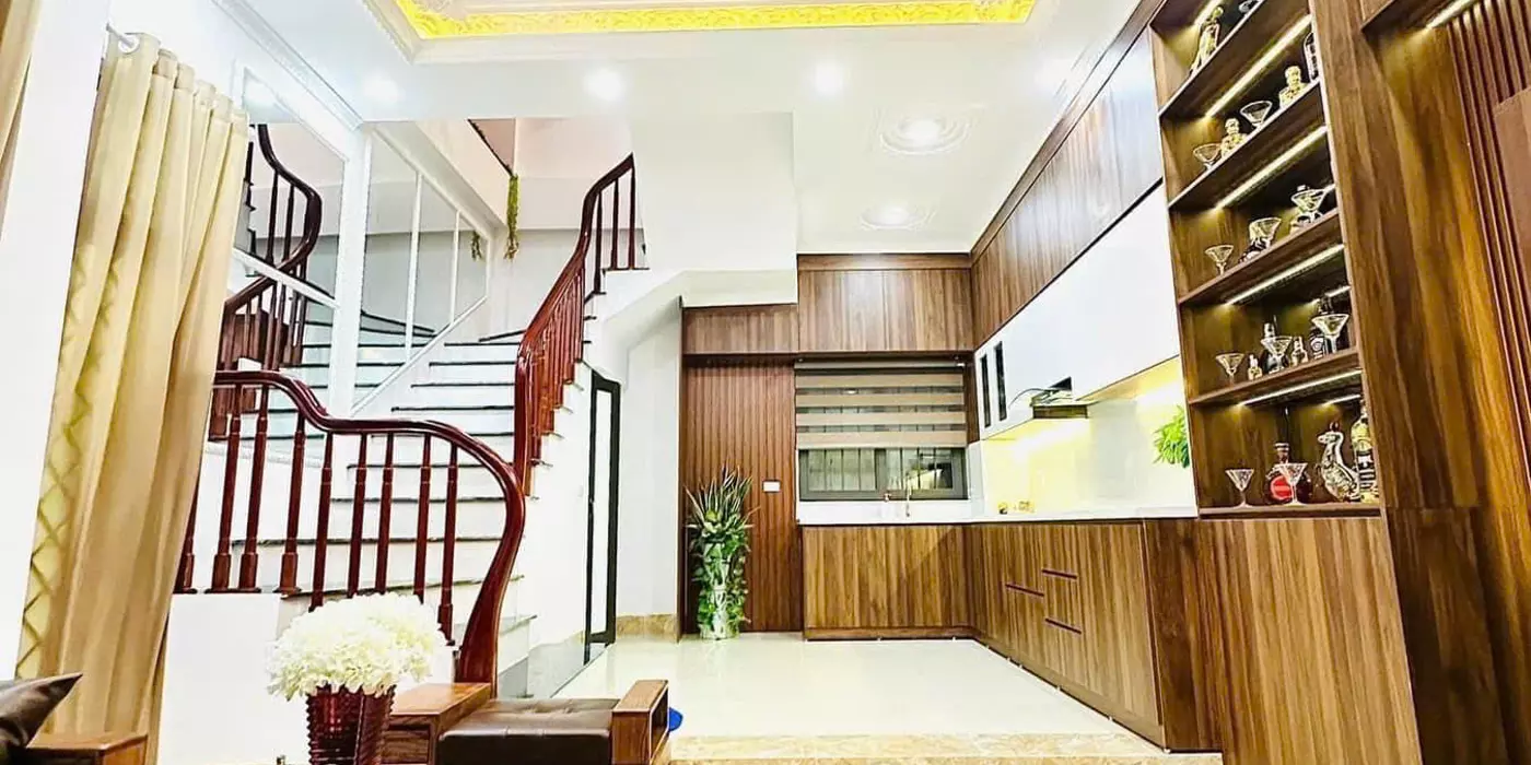 NGUYỄN KHANG 45m2 - 6.85 tỷ - 50m Ra OTo - Ngõ Nông Thông Thoáng - Dân Trí Cao