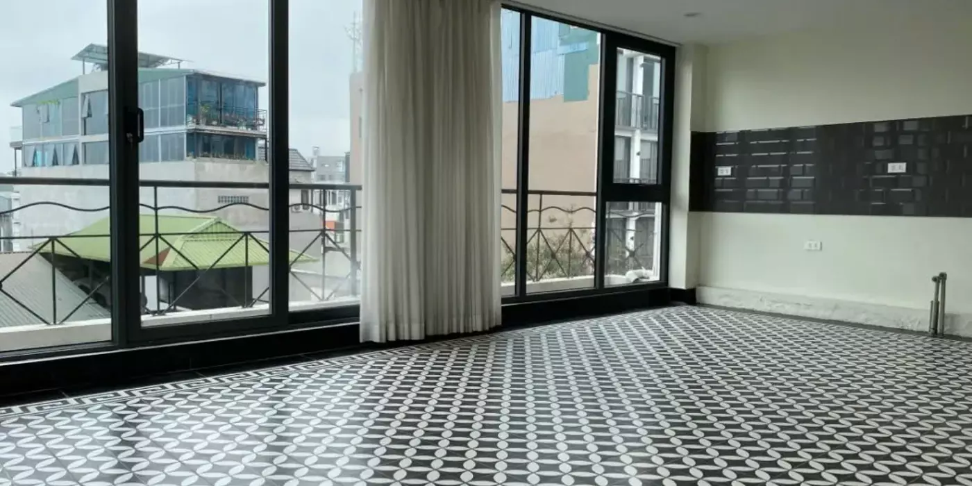 YÊN PHỤ, TÂY HỒ, 42M2 x 7 TẦNG, NHÀ MẶT PHỐ, LÔ GÓC, BA MẶT THOÁNG, VỈA HÈ, KINH DOANH SẦM UẤT GIÁ
