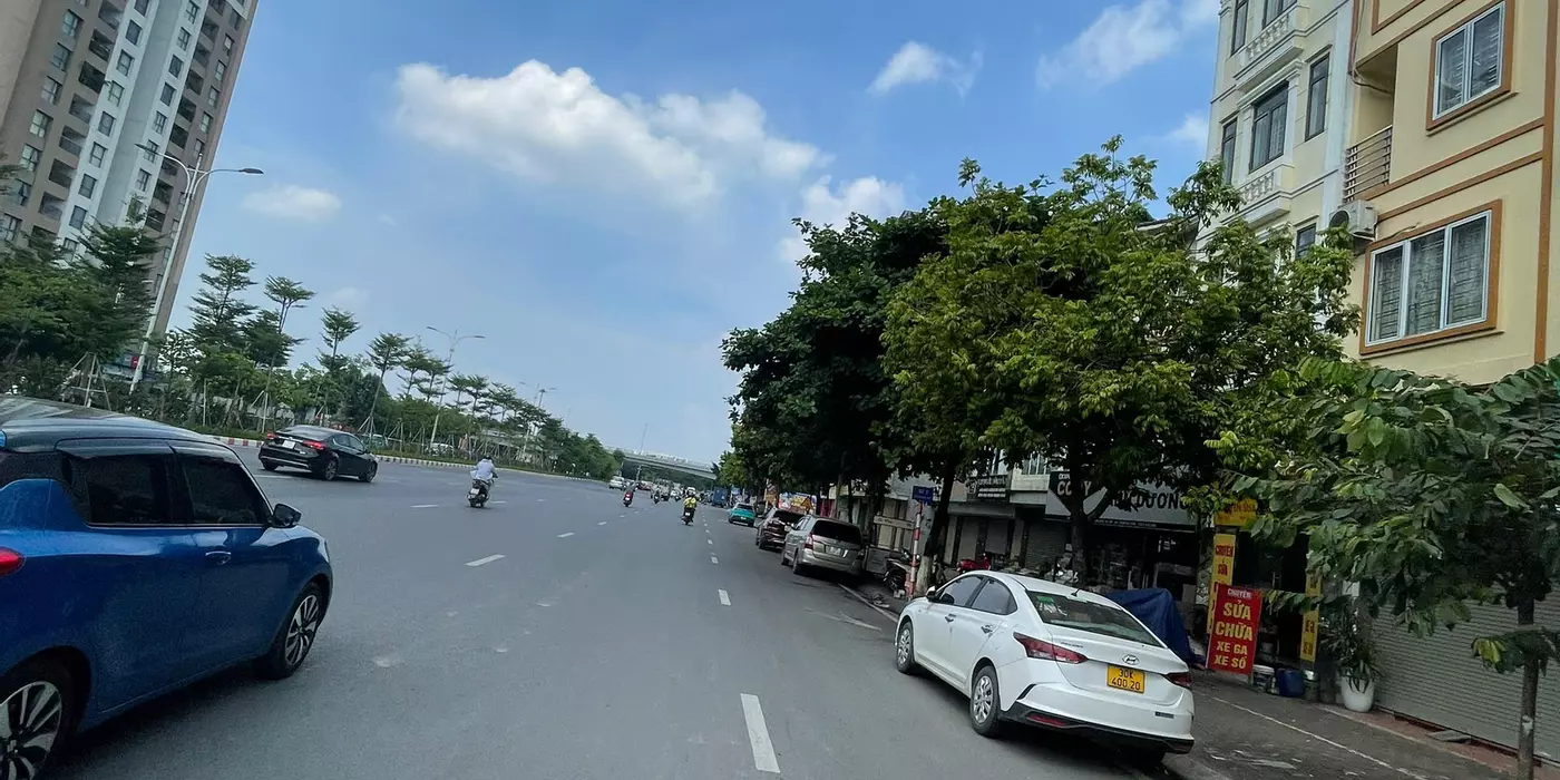 💥💥💥💥SIÊU HIẾM P. ĐÀM QUANG TRUNG- NGÕ THÔNG - Ô TÔ VÀO NHÀ - XUNG QUANH NHIỀU TIỆN ÍCH.💥💥💥💥