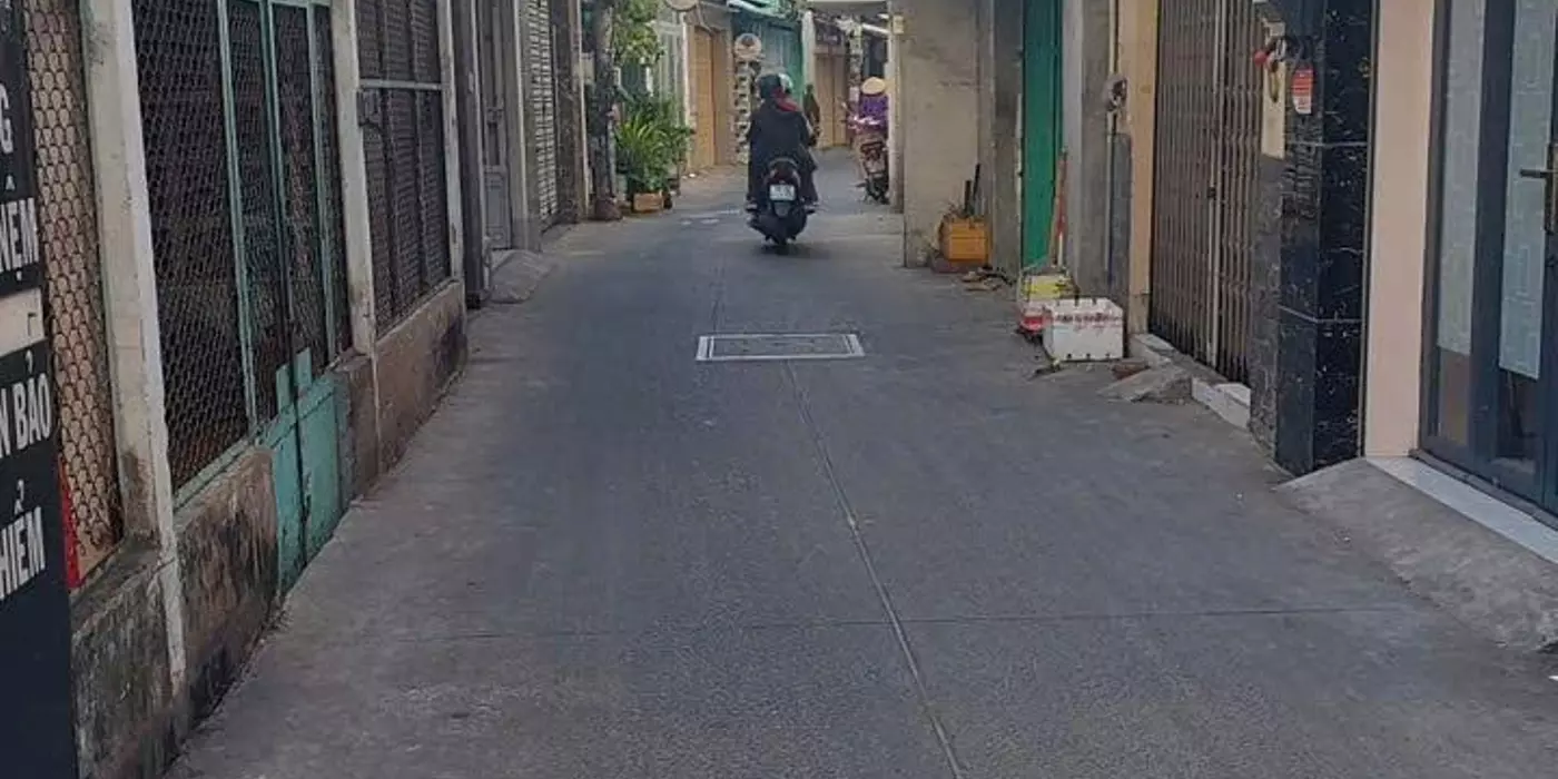 QUẬN 8, BÙI MINH TRỰC - HẺM 4M GẦN TRƯỜNG HỌC, NHÀ ĐẸP DỌN VÀO Ở NGAY - CĂN GỐC ĐẸP KHÔNG LỖI