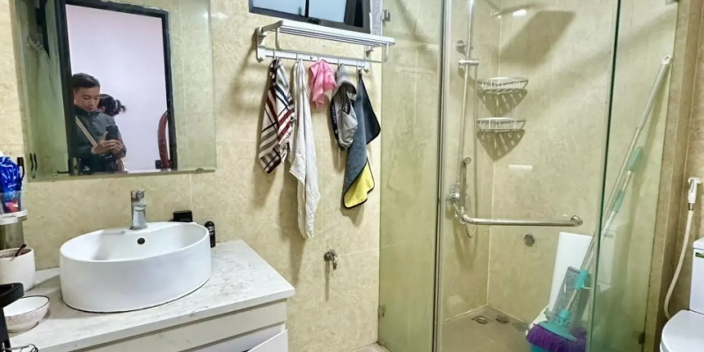 Bán Nhà Tập Thể Vĩnh Tuy Tầng 1 - 60m² - 2 Tỷ - OTO Hai Bà Trưng