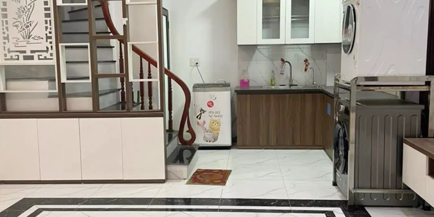 Bán nhà Nguyễn Khuyến 33m2 5 tầng, ô tô, gần hồ Văn Quán, dân xây 6.7 tỷ.