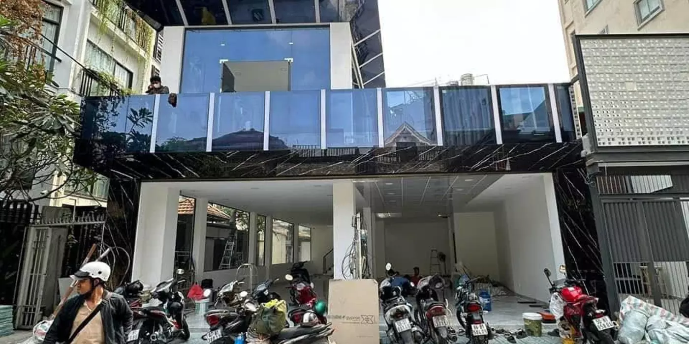Bán Nhà Góc 2MT Thạch Thị Thanh - Quận 1 Ngang 9,5m