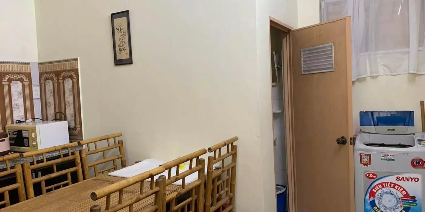 10 triệu/tháng. Cho Thuê Nhà Kiệt Hai Bà Trưng Full nội thất