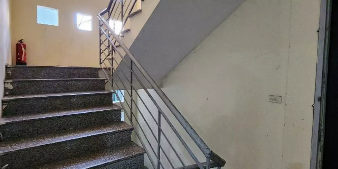 Bán Căn Hộ Đường Láng, 63m2 x 6m Mặt tiền x Chỉ 1,95 tỷ
