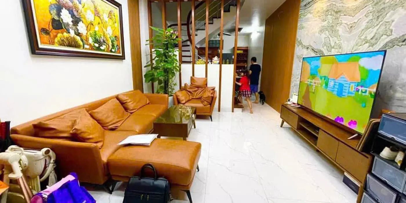 Nhà Đội Cấn 40m2 - 6.5 tỷ Ngõ Nông- Lô Góc - Hàng Xóm Thân Thiện - Dân Trí Cao