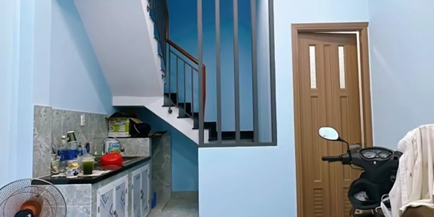 Nhà đẹp Ngang 3.2 x 7 đúc 3 tấm 
Đoàn Văn Bơ p9 Q4 dưới 4 tỷ