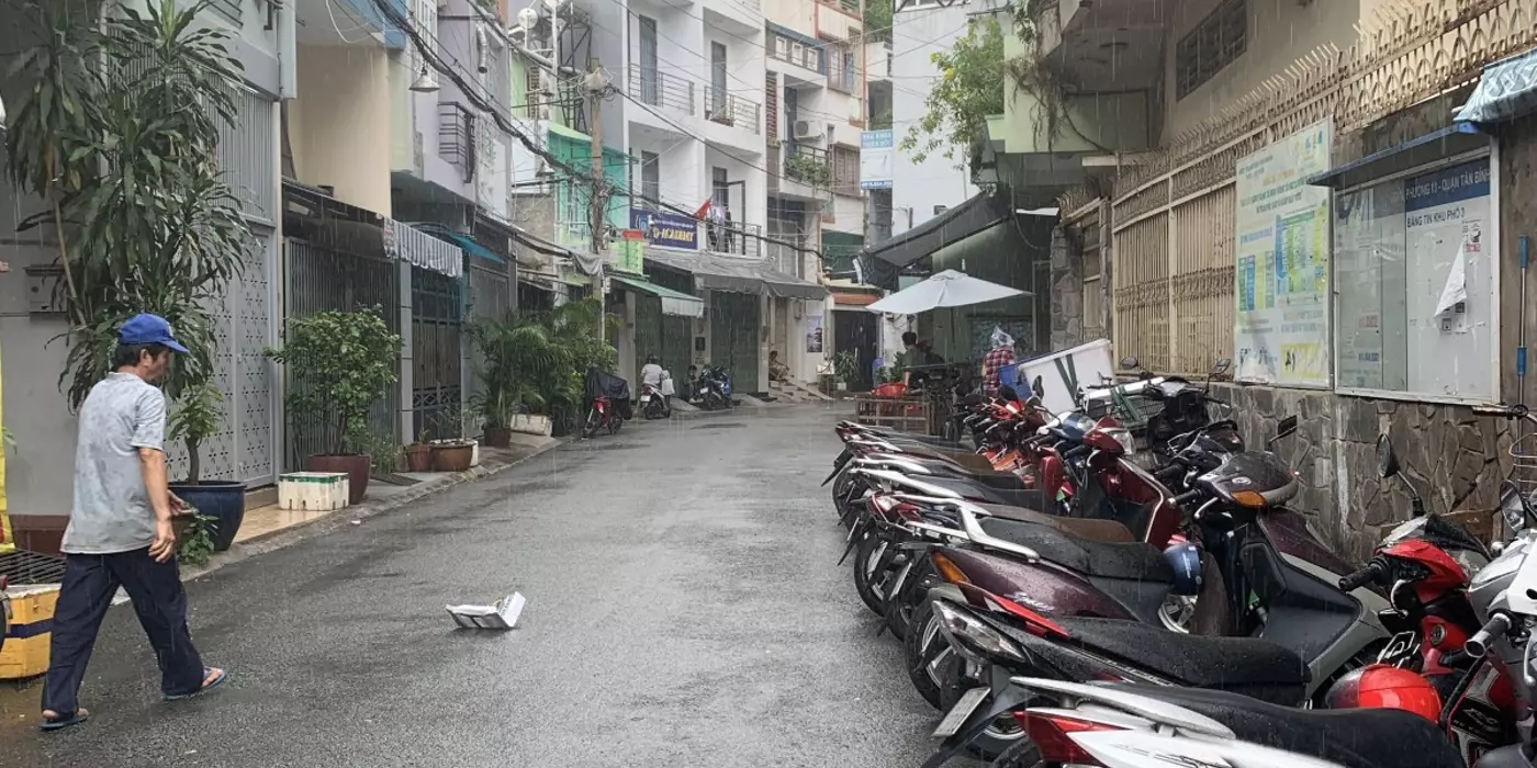 Bán Nhà Mặt Tiền – Chợ Hoàng Hoa Thám , P.13 Tân Bình – 73M2, 3 Tầng, (4x18,5) Ở Ngay – Chỉ 12,2
