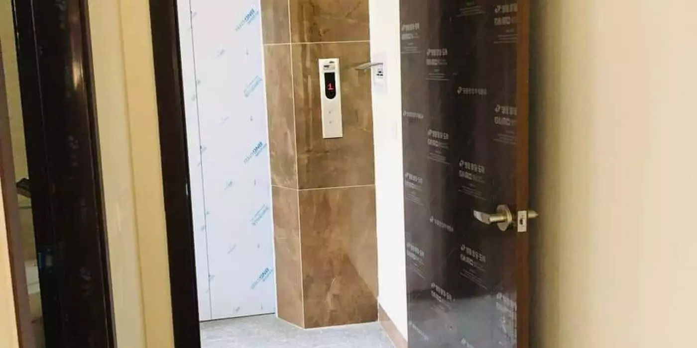 Chính chủ cần bán nhanh nhà phố Giang Văn Minh Ba Đình, lô góc 37m, 7 tầng thang máy, mặt tiền 4m
