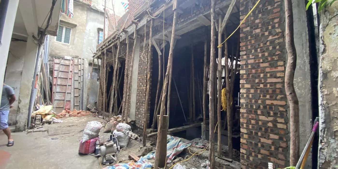 Nhà Đẹp Gần Ô Tô, Phố Văn Hương, Đống Đa, DT 40m2, 5 Tầng Mới Tinh, Sắp Hoàn Thiện, Nhỉnh 6 Tỷ.