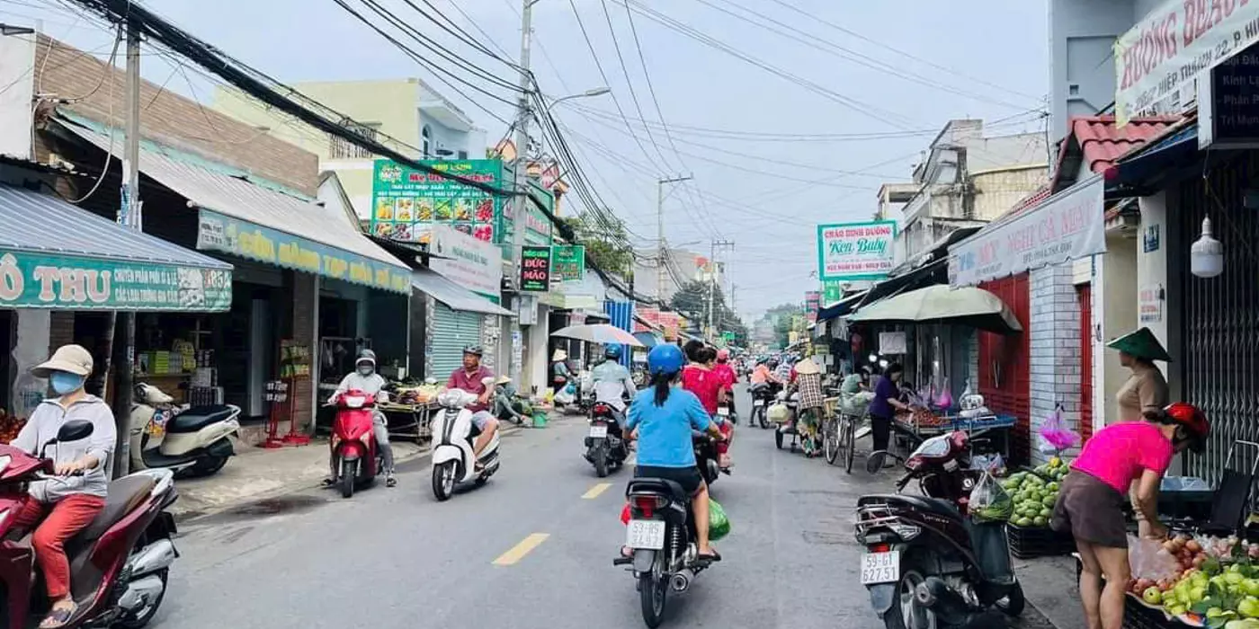 NHÀ (7x25m) MẶT TIỀN ĐƯỜNG HIỆP THÀNH 22, QUẬN 12 (MT CHỢ GIẢN DÂN)