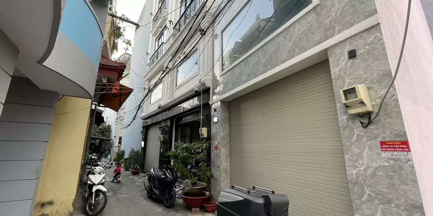 Gần Chùa Như Lai - Hẻm xe hơi Trần Bá Giao - DT 4 x 10m - Dân Trí
