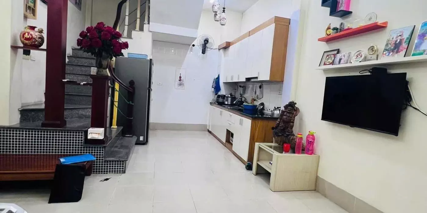 CẦN BÁN NHÀ TRẦN CUNG CỔ NHUÊ - NHÀ ĐẸP 30M2 - NHỈNH 3 TỶ - GẦN CÁC TRƯỜNG ĐẠI HỌC