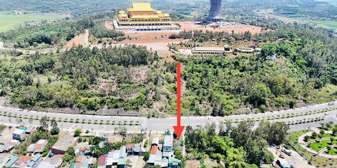 Mặt tiền Mỹ Trà Mỹ Khê đối diện KDL Thiên Mã Sơn, 200m2(9m ngang) SHR, giá 2.7 tỷ thương lượng