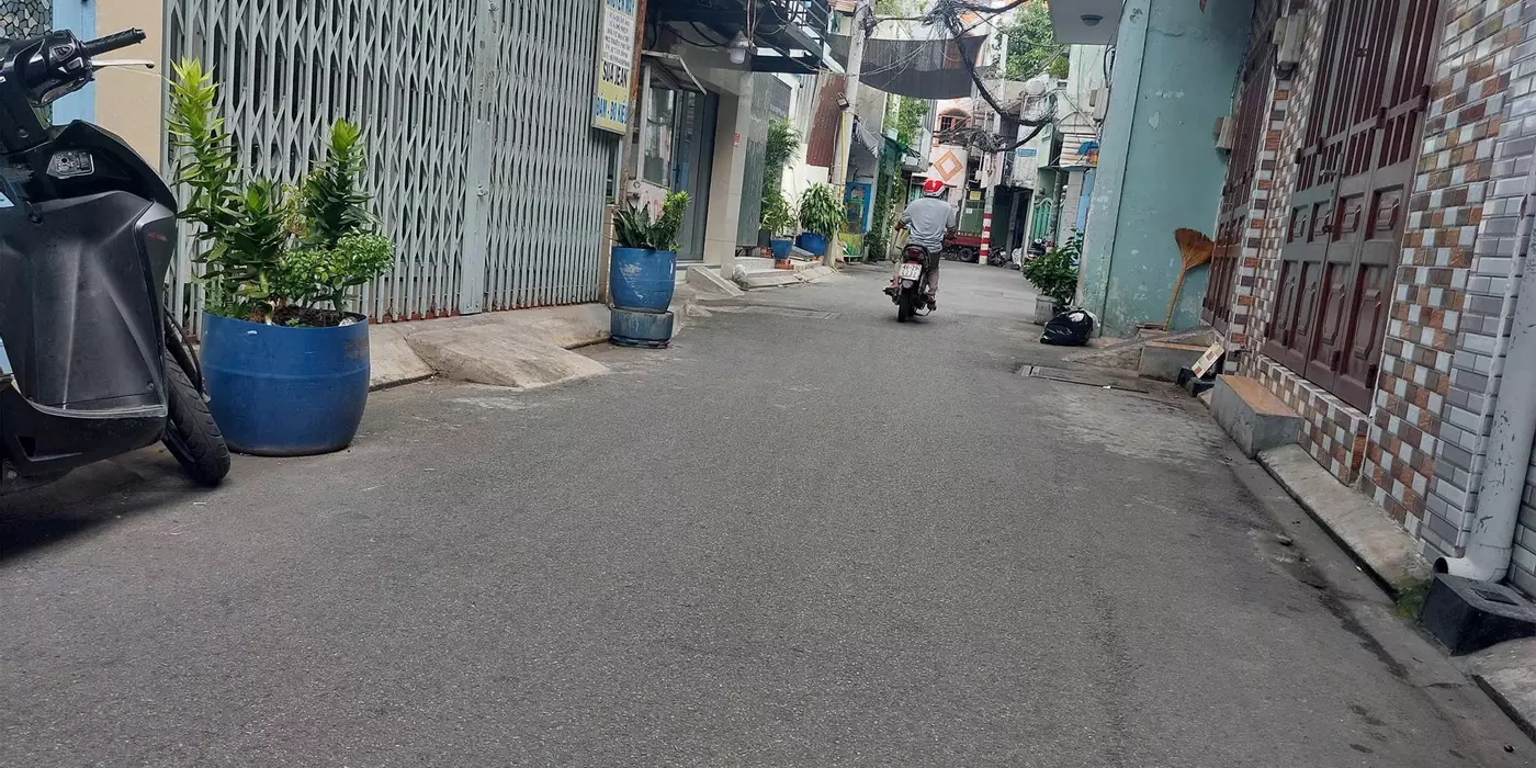 🌟 Nhà 44m², gần Lý Thường Kiệt, Tân Bình, 2 tầng, giá 6.5 tỷ, hẻm thông!