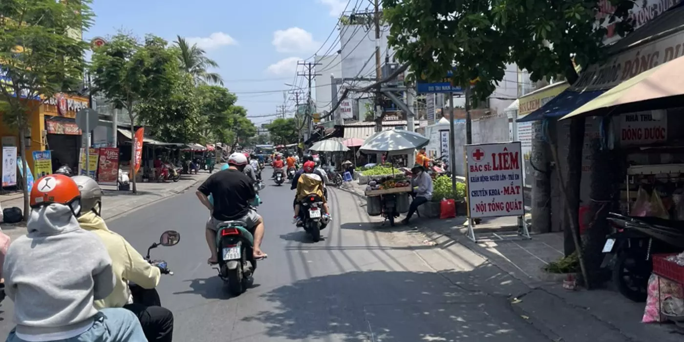 Bán nhà mặt tiền 5x24m giá 11,8 tỷ Đường Nguyễn Văn Quá, Quận 12