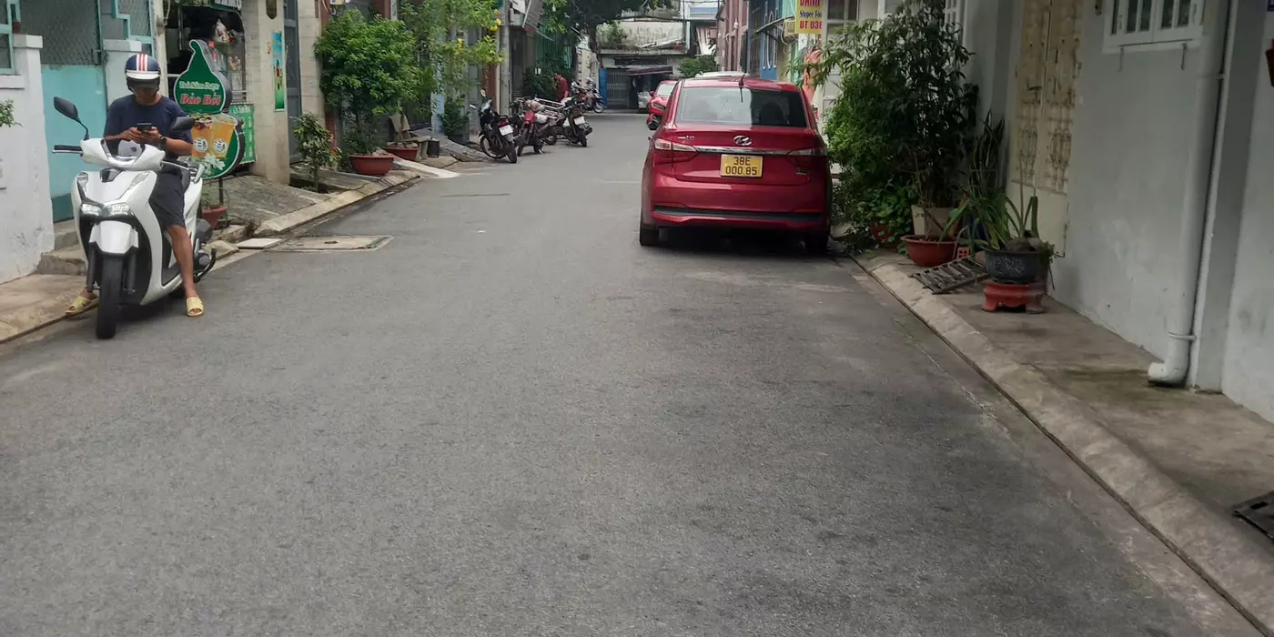 Sốc Cực Rẻ nhà sát Bàu Cát, P11 Tân Bình, 4.x15, chỉ 5.1 Tỷ.