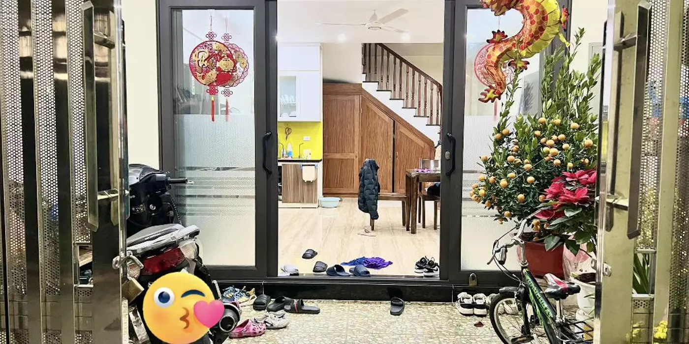 Nhà đẹp/ Nguyễn Ngọc Vũ/ Thanh Xuân/ 51m2 MT5m/ Ô tô