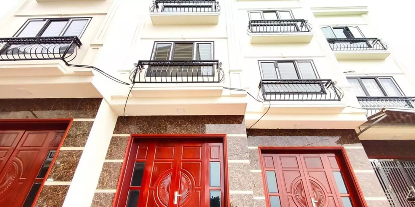 Hiếm Có Khó Tìm - Cách Bến Xe Yên Nghĩa 10p - Lô Góc - Ô Tô - Mới Cực Đẹp - Giá chỉ 2.2tỷ