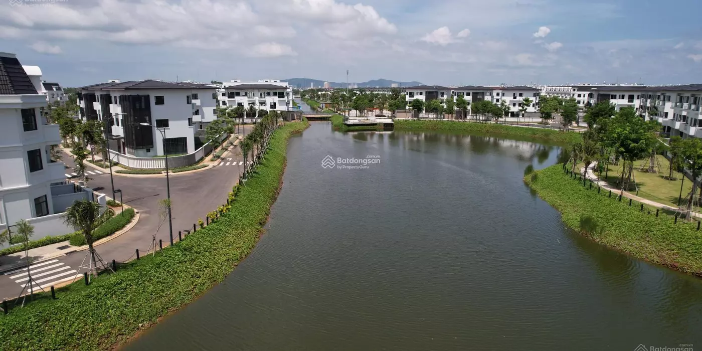 Nhà Phố La Vida 5m x 17,3m view trực diện hồ. Giỏ hàng ngoại giao