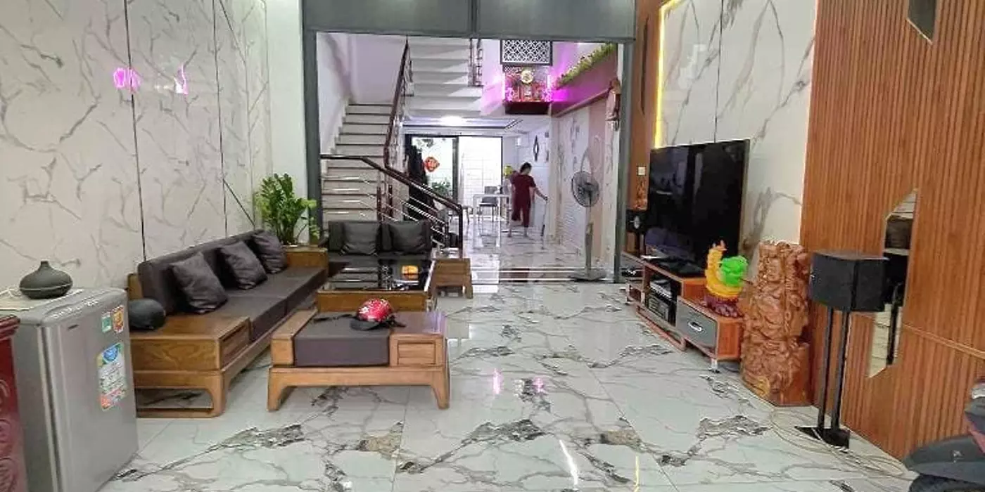 Bán Nhà mặt tiền P.9, Q.6, Góc Hồng Bàng& Hoàng Lê Kha - 5mx26m, 4 tầng có sân thượng,19.4  tỷ