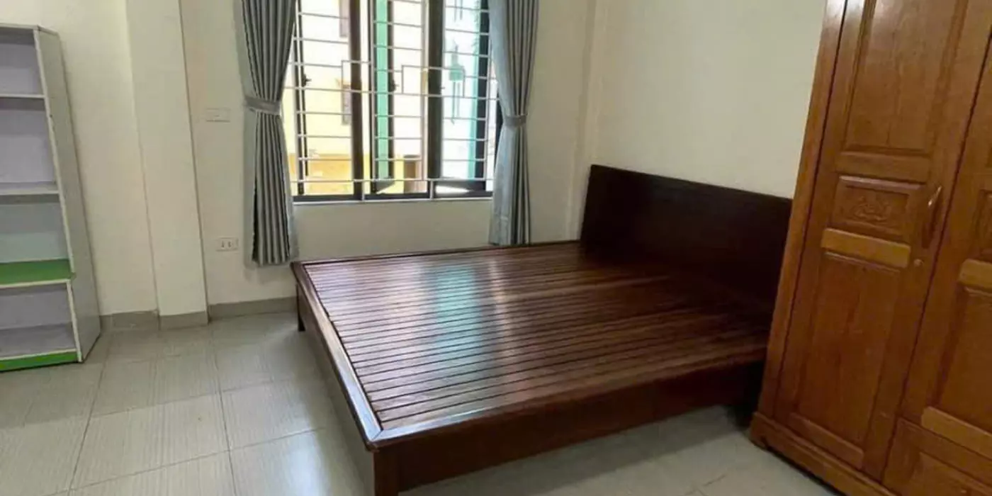 Bán nhà phố Văn Cao 52m 5 tầng giá 7,9 tỷ ( thương lượng )